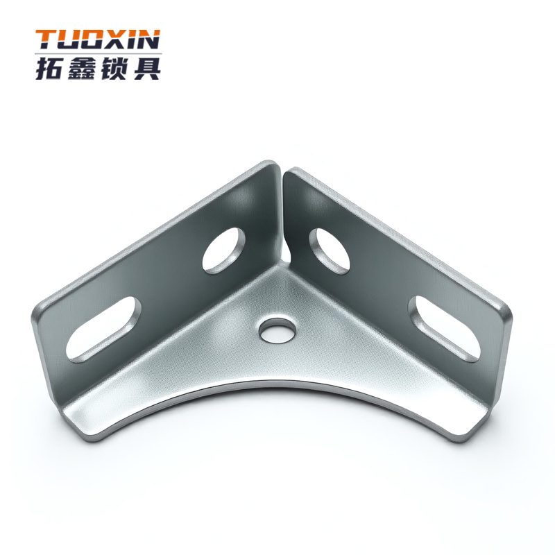 Small triangular hinge